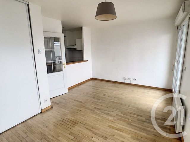 Appartement F1 à louer - 1 pièce - 24.25 m2 - VINCENNES - 94 - ILE-DE-FRANCE - Century 21 République