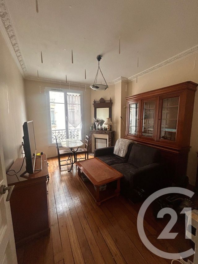 Appartement T2 à louer - 2 pièces - 35.95 m2 - CLICHY - 92 - ILE-DE-FRANCE - Century 21 République